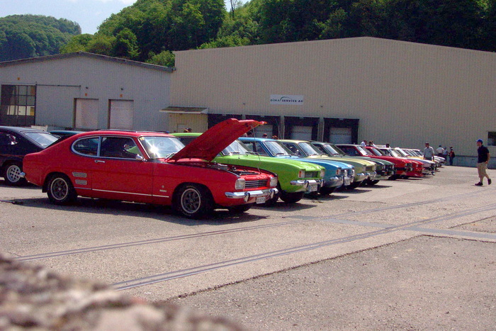 Fast 100 Capris aus der Schweiz und Deutschland
Almost 100 Capri's from Switzerland and Germany
Prs de 100 Capri de Suisse et d'Allemagne